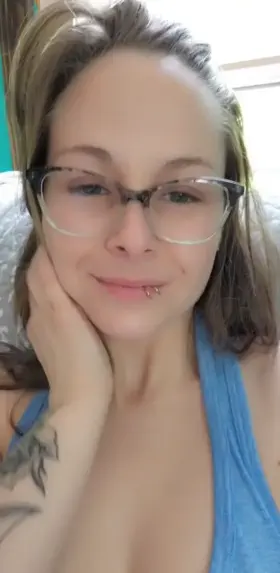 Horny MILF, looking for some company ;)