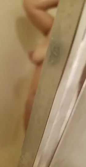 A little early morning shower sneak peak 😜