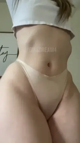 What’s better than a booty with cellulite and jiggle