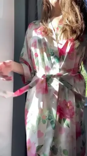 I’m the sweet mom that you wish lived next door.