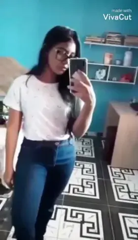 🔥🥰Cute GF Gets a New Phone and She Decides to Check Its Camera First 🥰🔥