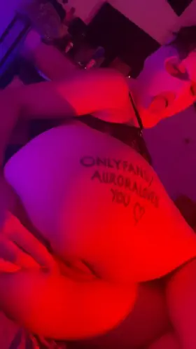 who wants to lick my tight asshole? 🖤🤍😈