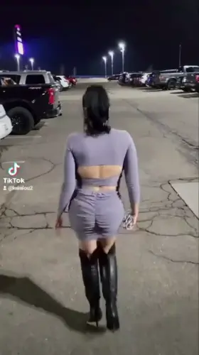 Could I get your attention? Be honest...😈