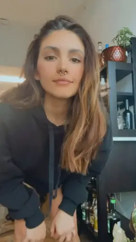 All love for us tiny tit gals 💕