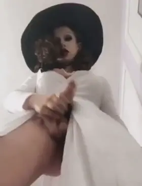 They call her Lady D for a reason ;) what would you do to worship me?