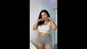 Pull my shorts down and smack my cheeks already🙄