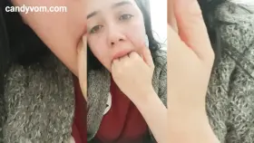 Quick puke in a public toilet [venus voms]