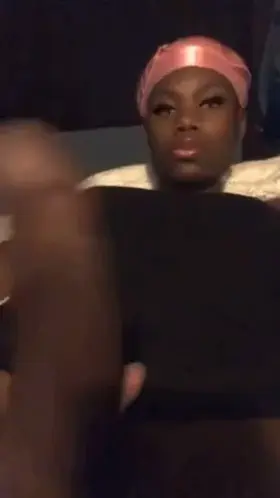 Can you give me a hand ? 😏💦