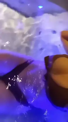 Can my cousin make u cum?