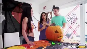 [BangBros] Tia Cyrus - Swalloween Treat