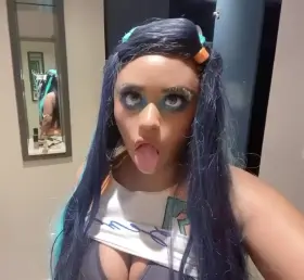 [self] Nessa cosplayer is thirsty for cum...