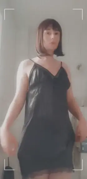 Do you wanna try to impregnate me? 🖤