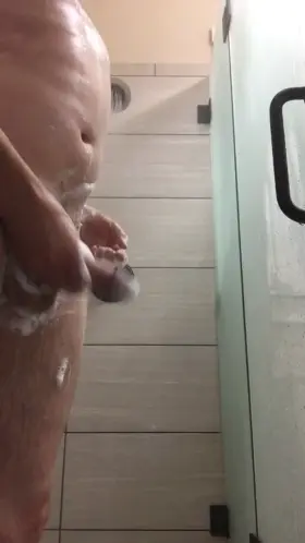 Wha will help me out