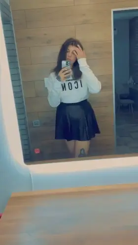 How do you like my look in which I go for a walk?