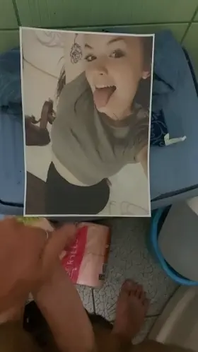 Cumshot Girls4Tongue