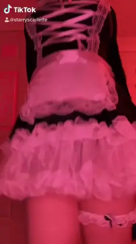 wanna lift up my skirt? 😉