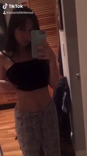 Being slutty in my pjs 😴