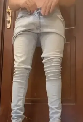 (18)(straight) highschool 👀 idk what else to say tbh