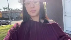 Just out here giving everyone a free show! Someone honked! Made my day 😅☺️ [GIF]