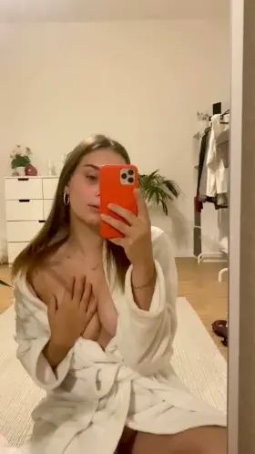 Am I hot enough without makeup? 1-10