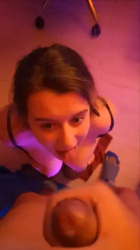 Waiting for it like a good girl 👉👈