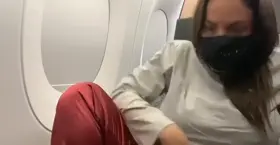 Flashing that thong🍑🔥