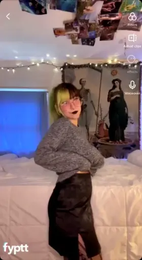 Do You Like it ? ( Her Free Content In Comments )