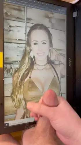 Came on her big tits and sexy face