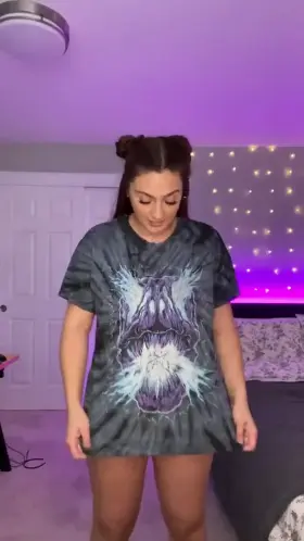 Wardrobe Malfunction🤩💋