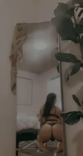 I wanna bounce on BBC 🥵