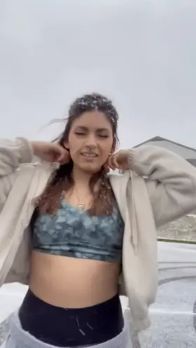 A hoe never gets cold!