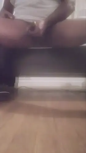 It's cold out today, who wants some warm, creamy milk? 💦🍆