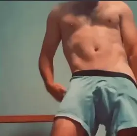 [m] getting home knowing it’s Friday and stripping for women searching new ;)