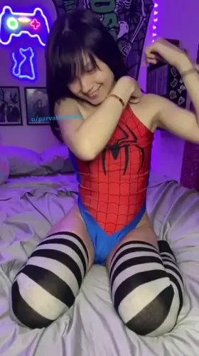 do you find flatchested geeks cute?