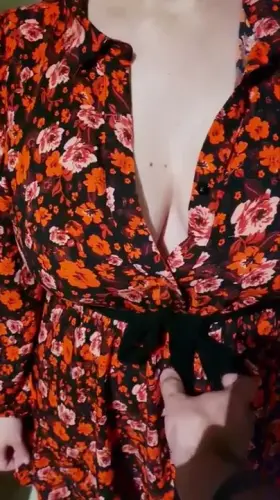 Long story short... I downloaded tinder and now this married man is now touching me... would you be my stranger for a night?