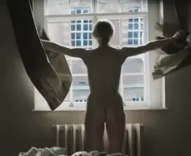 Jeany Spark in Collateral [S1E3-2018]: Tochus