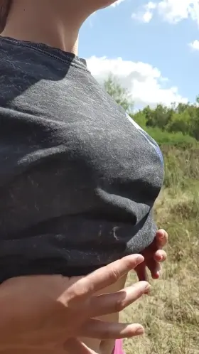 I'm just an easy going girl that loves a titty drop whenever and anywhere possible 😊