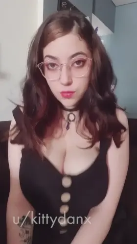 Big Tits Brunette Goth Huge Tits
