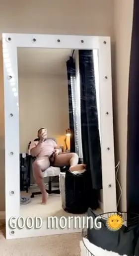 Goodmorning 🌞 On your knees please !