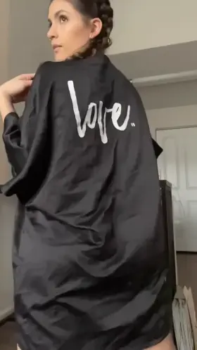 Let’s play a game, try to just look at my face