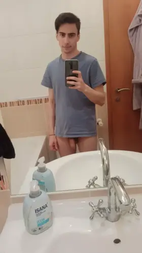 Semi-gifs are welcome here? 🥺