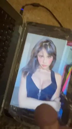 Neekolul Gets A Massive Load