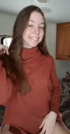 I give out really good thigh hugs if anyone is interested ☺