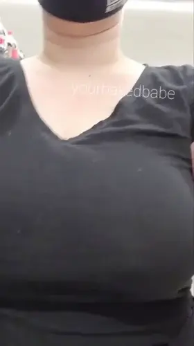 Would you like to bag me at the grocery store?😉