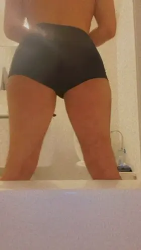 Pov: I see you at the gym and I want your cock 😝💕