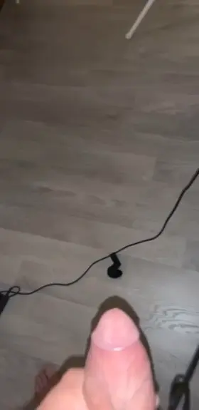 I may be sadistic but when you suck my cock I don't warn you. Just relax and don't panic. Feel the salty taste of pure horniness fill your mouth. You have done a really good job.