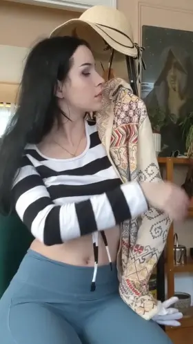 This is Called Creative ✔ take More Free Content Of Her In The Comment below 👇👇