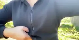 Titty flashing in public feels so naughty [OC] 😏