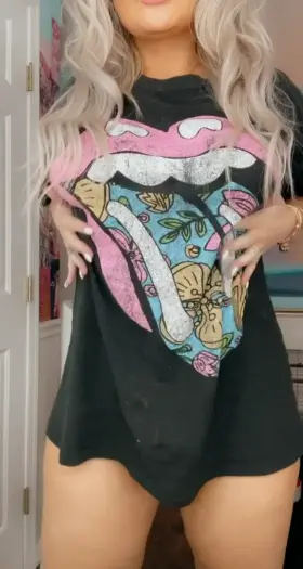 Who wants to be my friend? 🥺