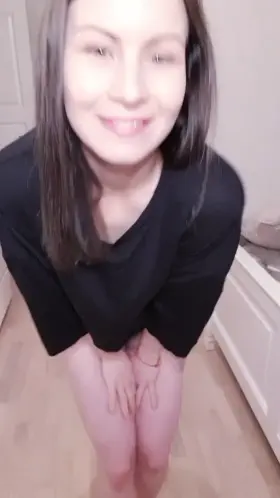 Is a green eyed girl your type 🥰?